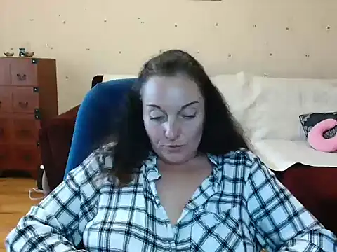 Alice3694 online show from June 2, 5:53 am