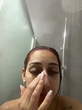 julialupato1606 online show from April 16, 4:41 pm