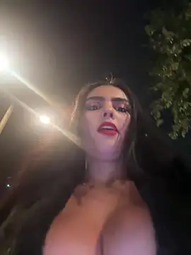 Snapshot of Maddy_Rouse_ chatting on December 24, 12:55 am Maddy Rouse  online show from December 24, 12:55 am