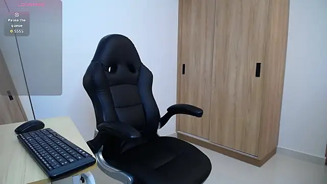 karoll marquez online show from October 18, 10:32 pm