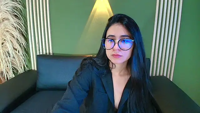 ChloeTurner  online show from October 13, 3:12 pm