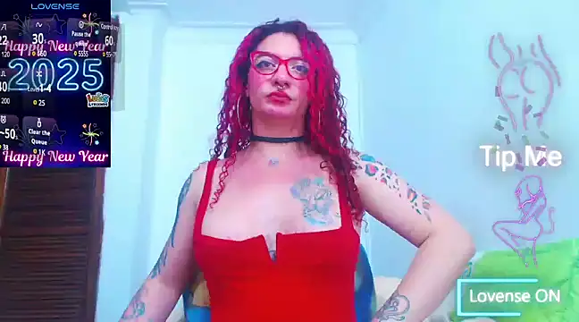 Snapshot of Skarleth77 chatting on January 17, 10:45 pm Skarleth77 online show from January 17, 10:45 pm