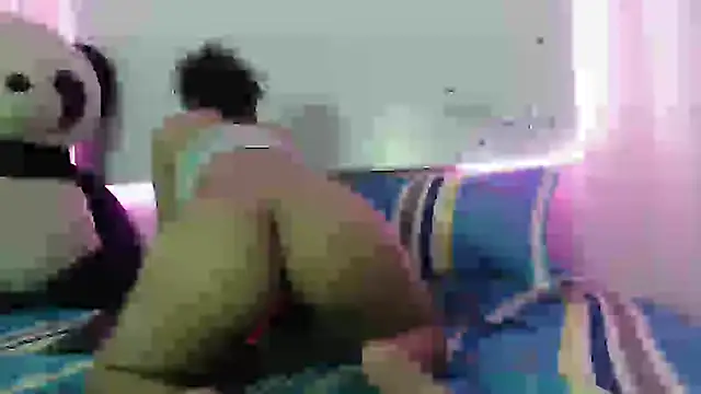 LAURA SMIITH online show from February 19, 7:27 pm