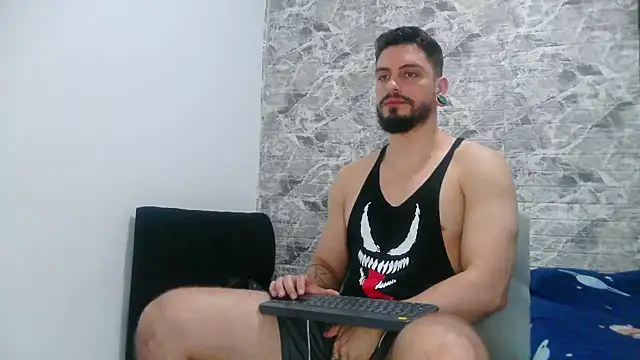 Aaron kwok28 online show from February 19, 10:42 pm