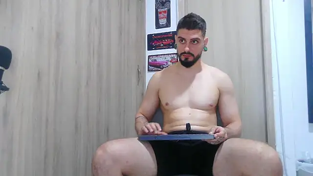 Aaron kwok28 online show from October 30, 1:51 am