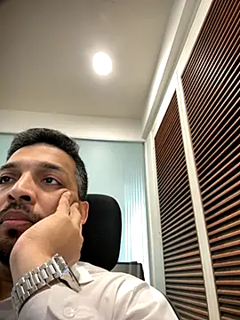 a4ashes online show from November 26, 9:21 am