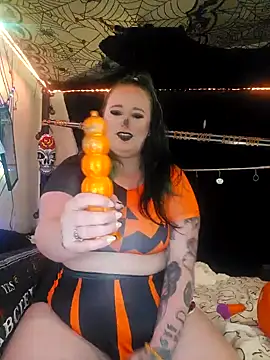 Bunny Cummings online show from October 31, 11:28 pm