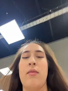 Holly Play online show from October 27, 9:13 am