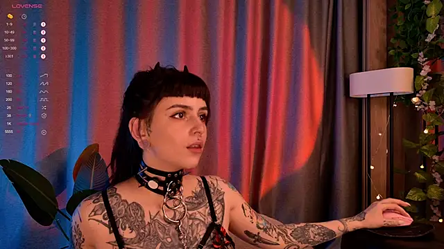 MichaellaMoon online show from January 18, 12:13 am