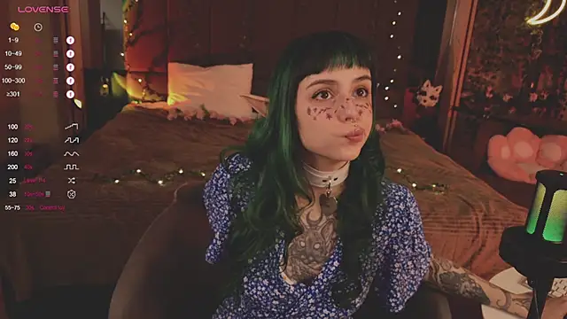 MichaellaMoon online show from February 26, 12:36 pm