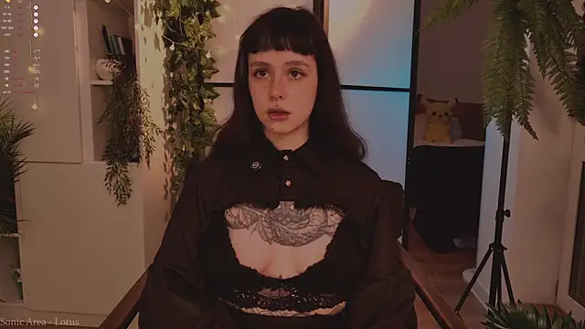 MichaellaMoon online show from November 24, 3:56 pm