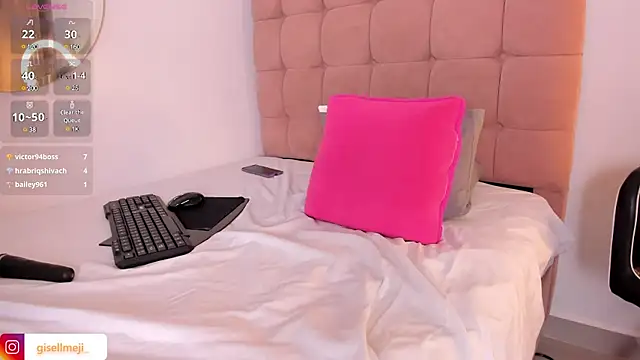 Snapshot of Gisellmejiaa chatting on December 21, 3:42 pm Gisellmejiaa online show from December 21, 3:42 pm
