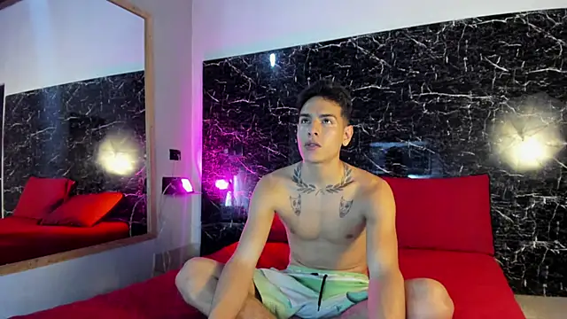 Couplehot  1 online show from January 7, 11:56 pm