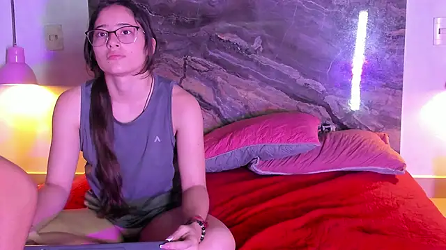 Couplehot  1 online show from January 18, 7:07 am