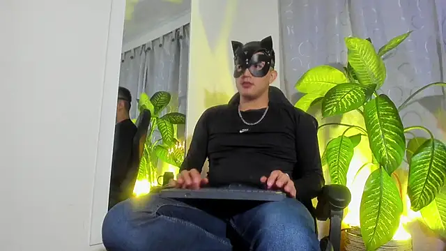 Chris Maddox online show from January 22, 7:35 am