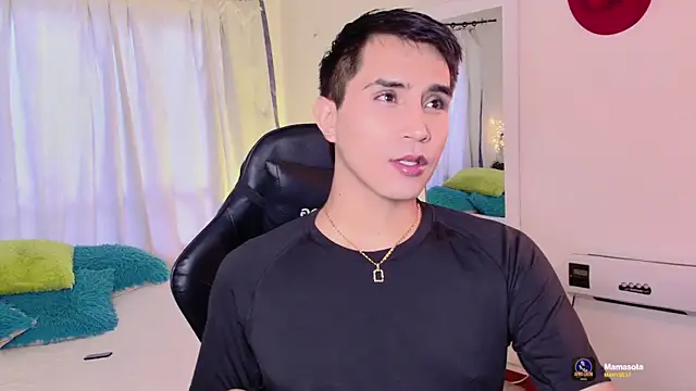 Chris Maddox online show from November 18, 8:35 pm