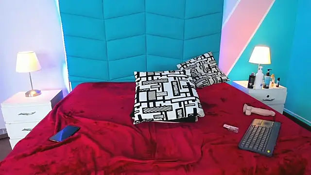 Snapshot of Iris_Thompson_ chatting on March 7, 8:55 pm Iris Thompson online show from March 7, 8:55 pm