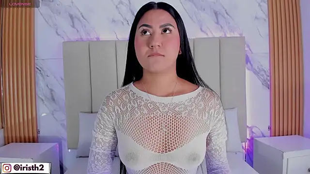 Iris Thompson  online show from February 4, 3:34 am