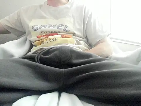 Snapshot of repzero chatting on December 4, 11:13 pm repzero online show from December 4, 11:13 pm