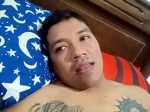 angelito0219 online show from December 2, 12:51 pm