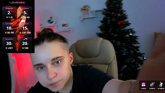 Snapshot of Dolly__Queen_ chatting on January 12, 11:26 pm Dolly Queen online show from January 12, 11:26 pm