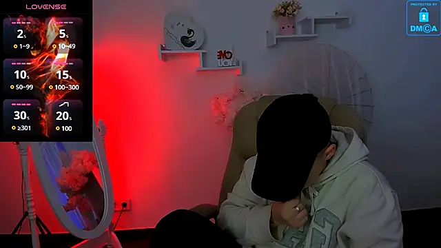 Snapshot of Dolly__Queen_ chatting on January 27, 8:49 pm Dolly Queen online show from January 27, 8:49 pm