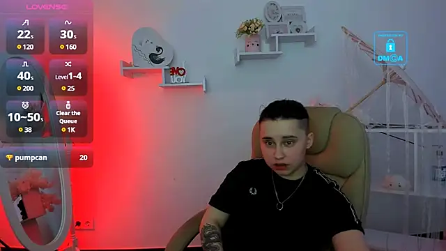 Snapshot of Dolly__Queen_ chatting on February 24, 11:52 pm Dolly Queen online show from February 24, 11:52 pm