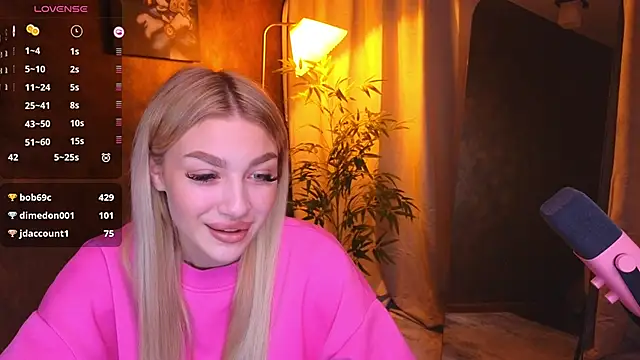 Ella Milla online show from January 13, 8:37 am