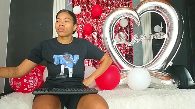 YummyDuooo online show from February 12, 1:06 pm