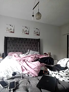 Drippincaty online show from November 11, 9:09 am