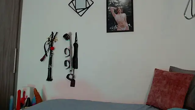 Alisson Beckett online show from December 2, 8:11 pm