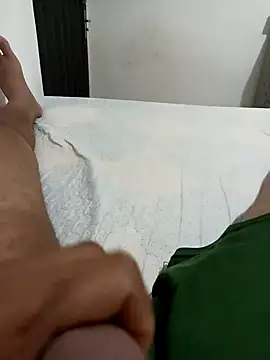 Snapshot of bengala223 chatting on December 8, 11:51 pm bengala223 online show from December 8, 11:51 pm