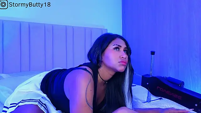 Snapshot of StormyButty18 chatting on January 14, 3:43 am StormyButty18 online show from January 14, 3:43 am