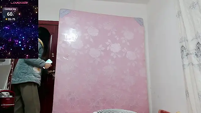 Snapshot of baoer-558 chatting on December 24, 5:34 pm baoer-558 online show from December 24, 5:34 pm