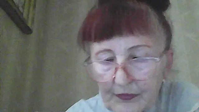 Snapshot of TanyaSweet634 chatting on June 27, 5:45 am TanyaSweet634 online show from June 27, 5:45 am