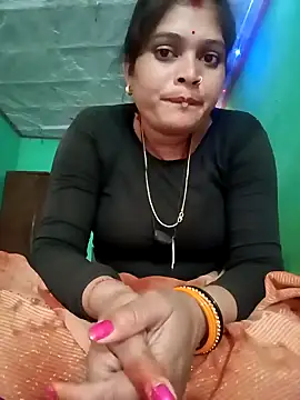 Snapshot of Chandni chatting on February 3, 10:03 am Chandni online show from February 3, 10:03 am