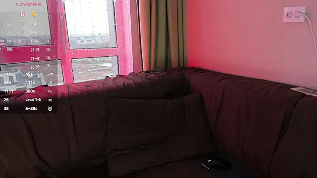 MonicaRocket online show from December 3, 10:35 am