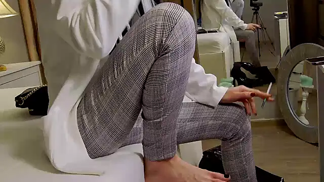 FeetVibe online show from March 19, 5:52 am