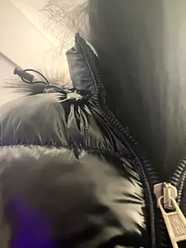 FeetVibe online show from October 4, 7:06 am