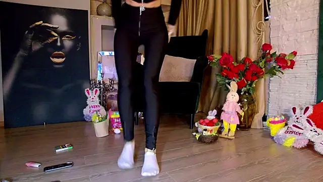 FeetVibe online show from April 2, 5:05 am