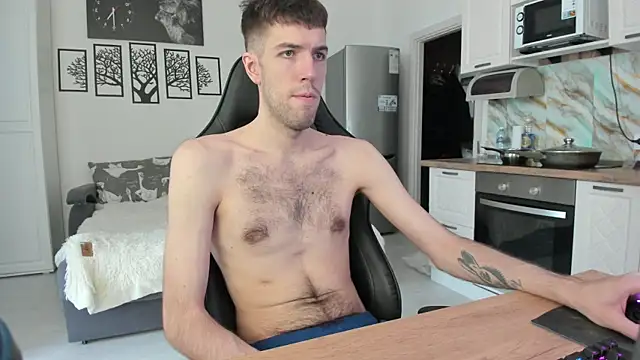 Snapshot of White_Dylan chatting on June 11, 1:31 pm White Dylan online show from June 11, 1:31 pm