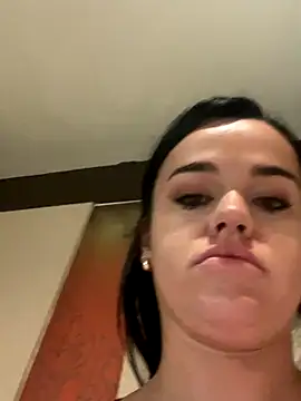 Snapshot of English-Chloe96 chatting on December 19, 5:47 am English-Chloe96 online show from December 19, 5:47 am