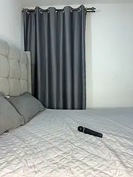 prettiepearl online show from March 28, 4:56 am