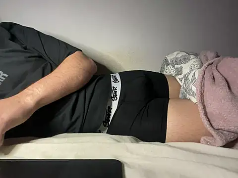 little2026 online show from January 17, 8:34 pm