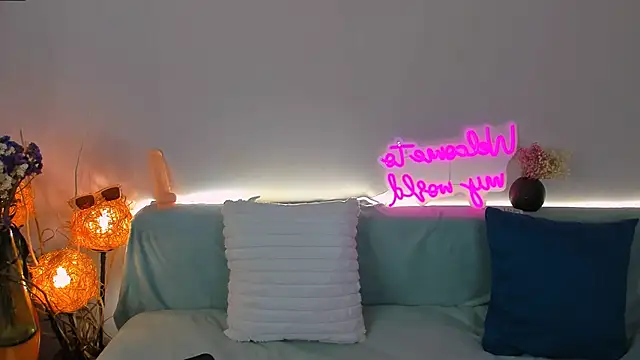 sindy chiks1 online show from December 19, 7:37 am