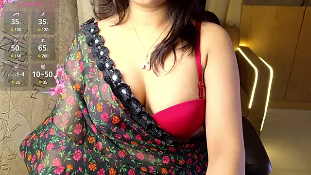 Snapshot of Punjabi_Queen1 chatting on January 9, 4:49 pm Punjabi Queen1 online show from January 9, 4:49 pm