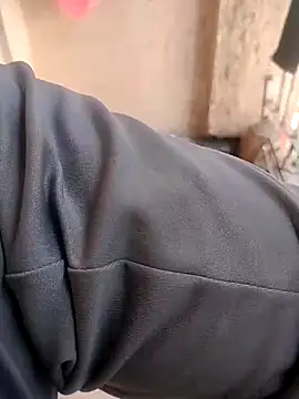 Snapshot of Vinay-kumar89 chatting on December 19, 7:15 am Vinay-kumar89 online show from December 19, 7:15 am