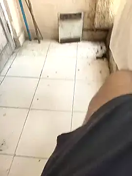 Snapshot of Vinay-kumar89 chatting on February 20, 9:00 am Vinay-kumar89 online show from February 20, 9:00 am