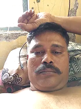 Snapshot of Vinay-kumar89 chatting on February 22, 9:19 am Vinay-kumar89 online show from February 22, 9:19 am