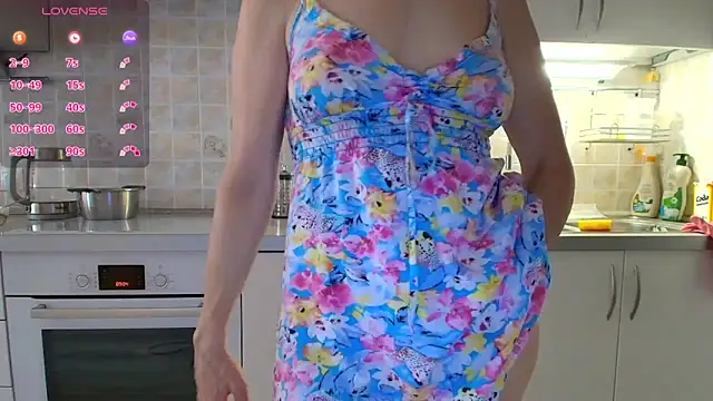 MilfeaN online show from September 22, 6:37 am